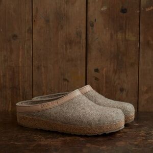 NEW Halflinger Beige Melange Slippers 41 - Adult